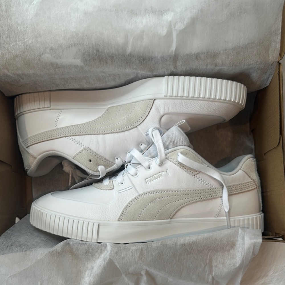 Puma Women’s White Golf Sneakers